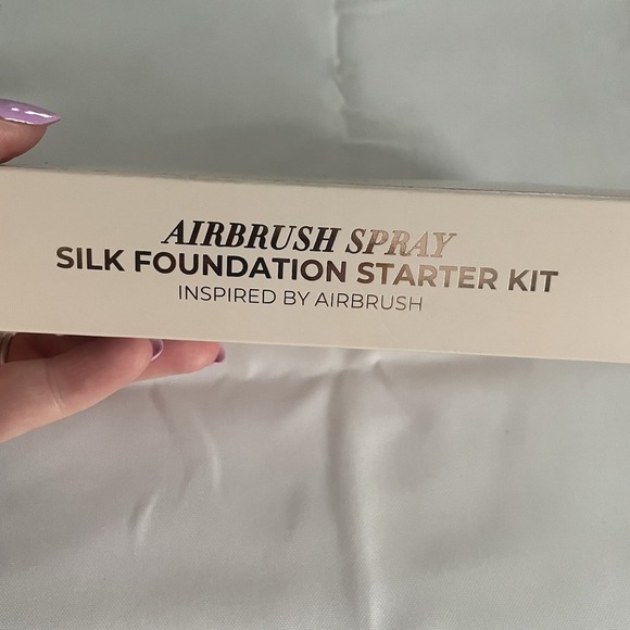 LUMINESS Silk Airbrush Spray Foundation Starter Kit With Brush Light Medium - Picture 4 of 6